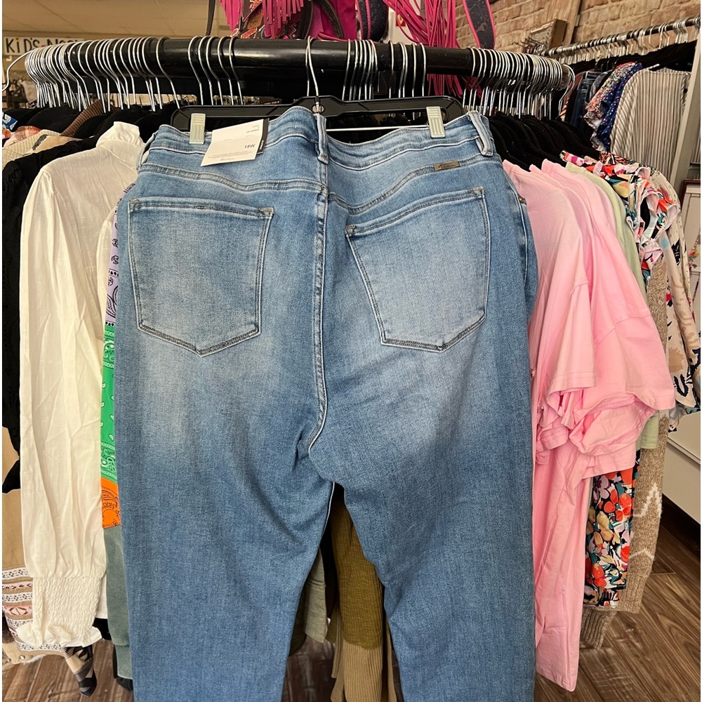 Women’s plus size kancan denim jeans